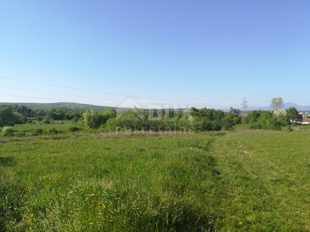Labin, 16.000m2