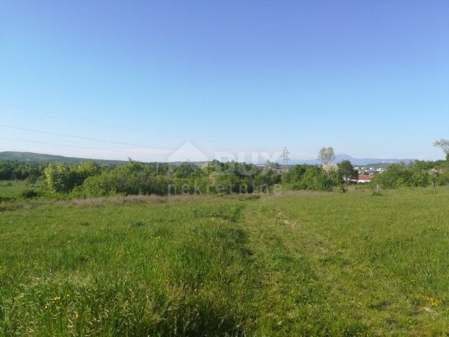 Labin, 16.000m2
