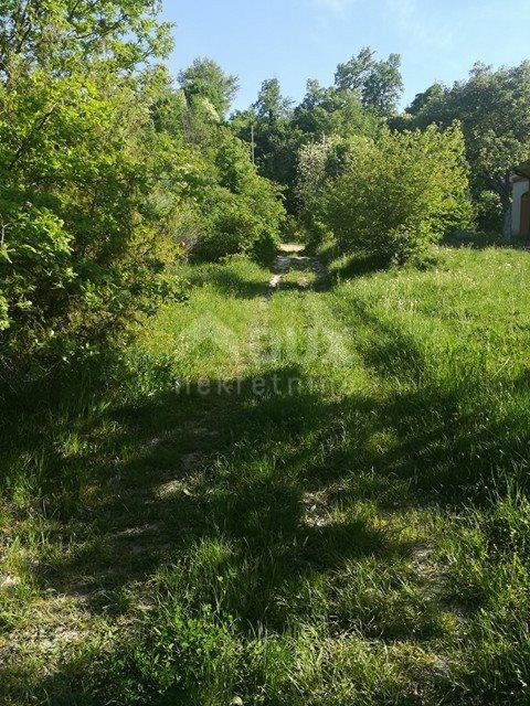 Labin, 16.000m2