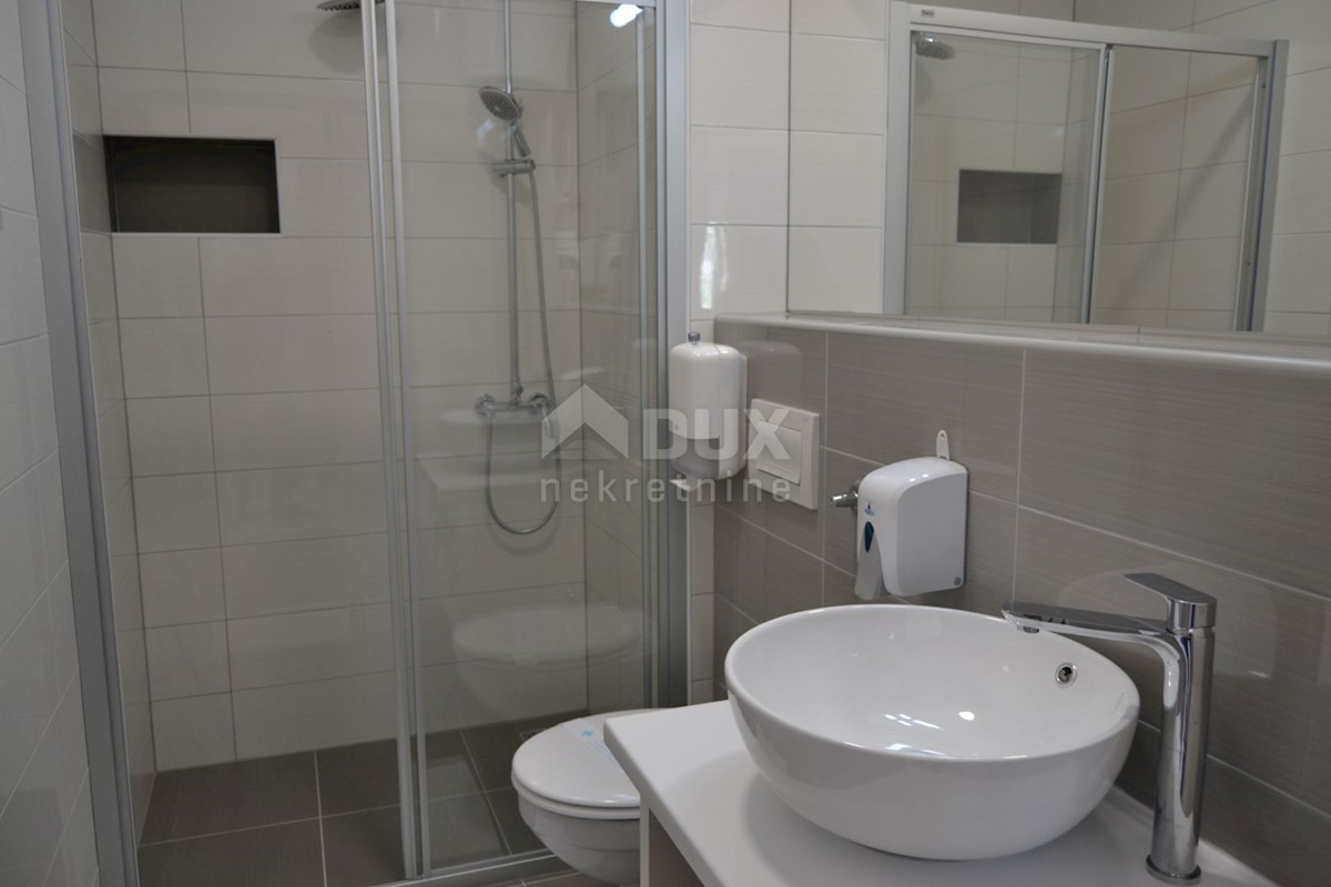 KARLOBAG, CESARICA- hiša z 9 apartmaji