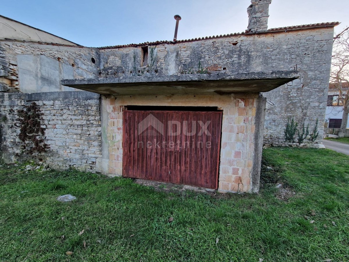 ISTRA, BUJE - Kamnita hiša na mirni lokaciji