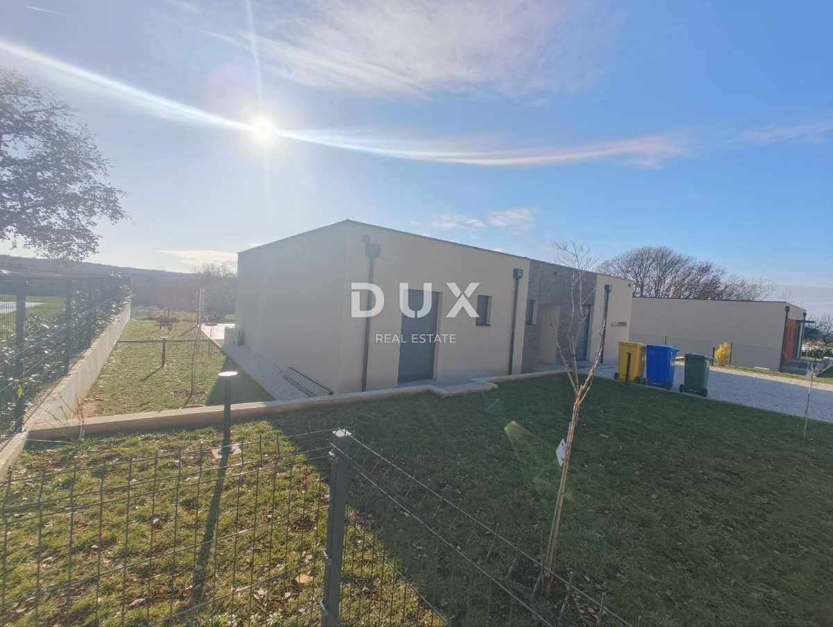 ISTRA, POREČ - Moderna enonadstropna hiša z bazenom na čudoviti lokaciji, novogradnja