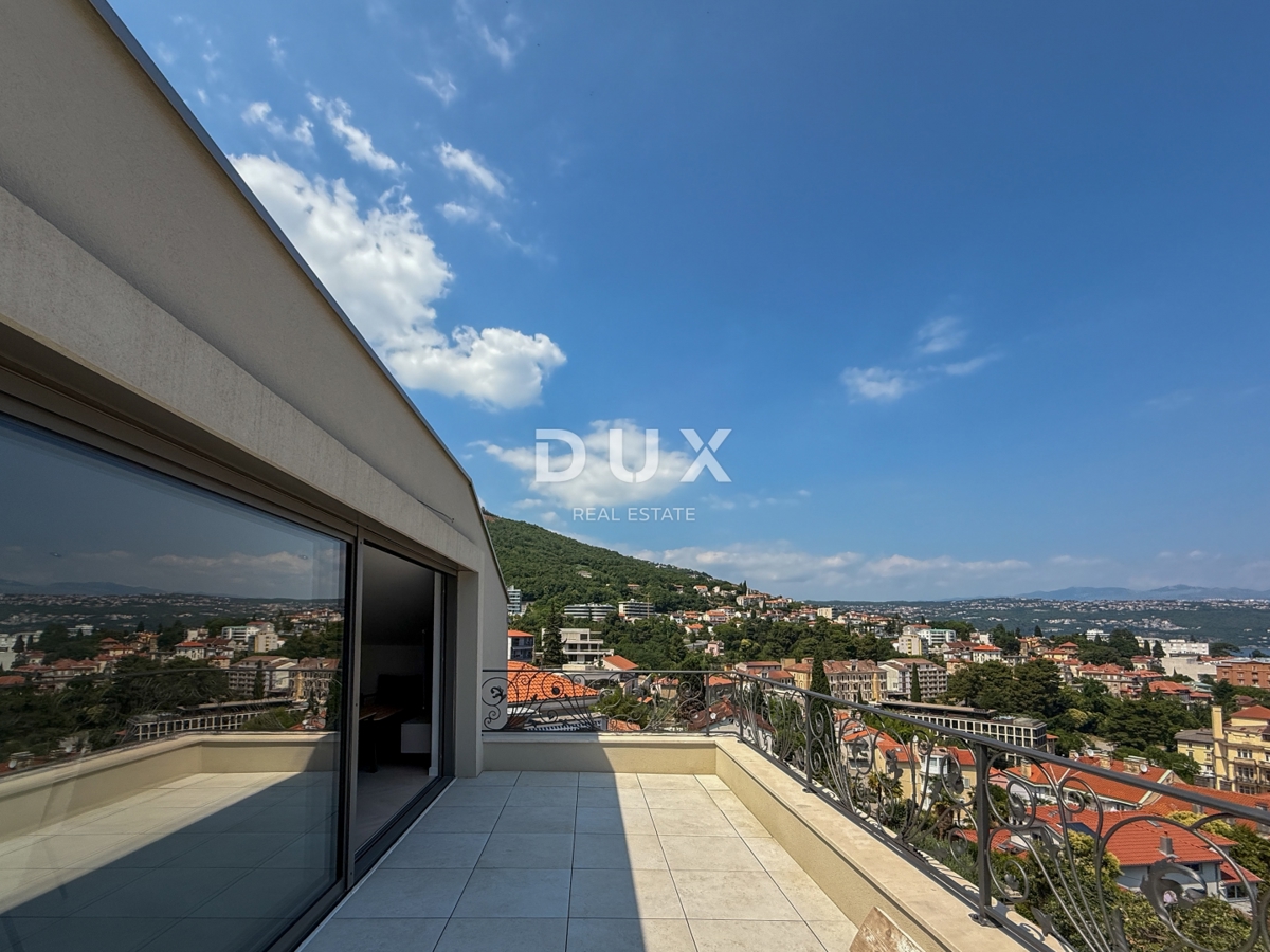 OPATIJA, CENTER - penthouse v centru Opatije z več terasami, panoramski pogled, garaža, 200 metrov od Lungomare