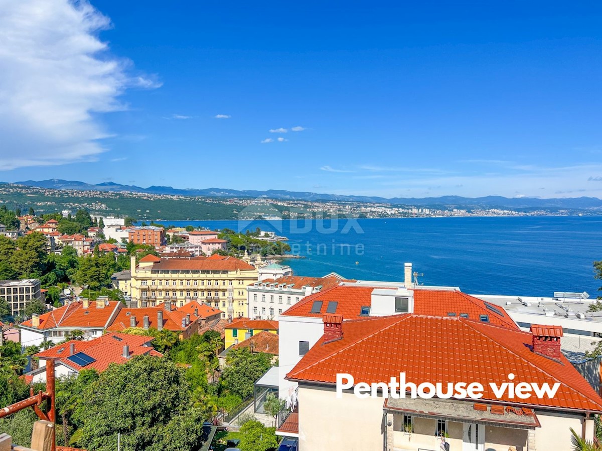 OPATIJA, CENTER - penthouse v centru Opatije z več terasami, panoramski pogled, garaža, 200 metrov od Lungomare