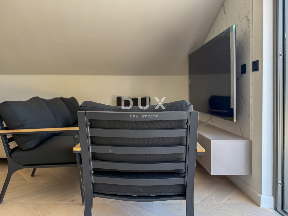 OPATIJA, CENTER - penthouse v centru Opatije z več terasami, panoramski pogled, garaža, 200 metrov od Lungomare