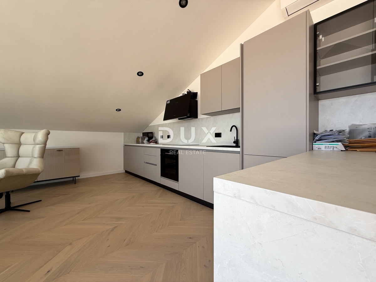 OPATIJA, CENTER - penthouse v centru Opatije z več terasami, panoramski pogled, garaža, 200 metrov od Lungomare