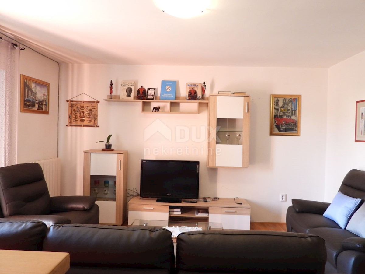 VIŠKOVO, MARČELJI - stanovanje - etaža 150m2, DB+4S, 1. nadstropje + okolica 300m2