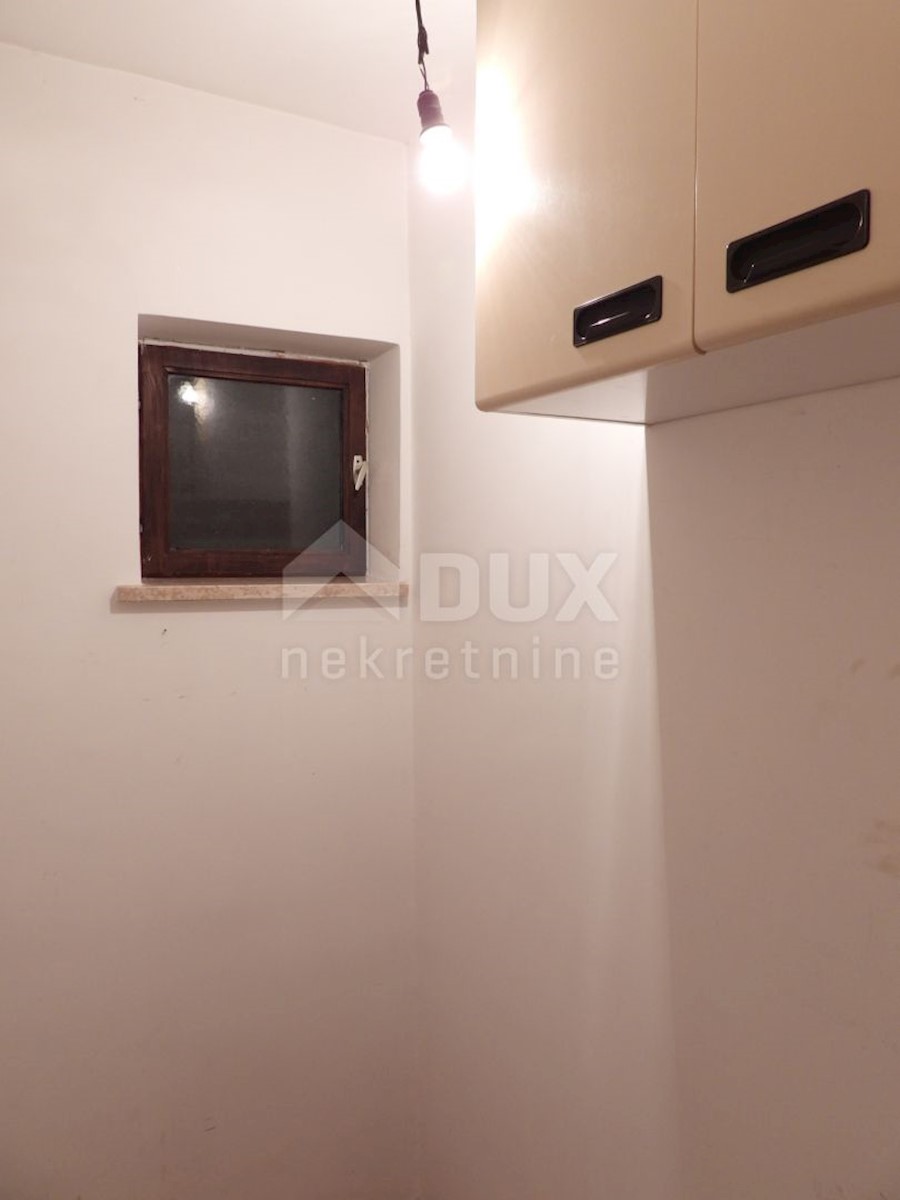 VIŠKOVO, MARČELJI - stanovanje - etaža 150m2, DB+4S, 1. nadstropje + okolica 300m2