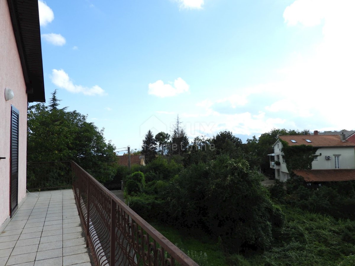 VIŠKOVO, MARČELJI - stanovanje - etaža 150m2, DB+4S, 1. nadstropje + okolica 300m2