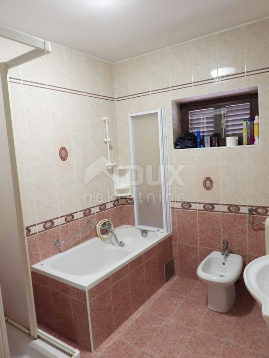 VIŠKOVO, MARČELJI - stanovanje - etaža 150m2, DB+4S, 1. nadstropje + okolica 300m2