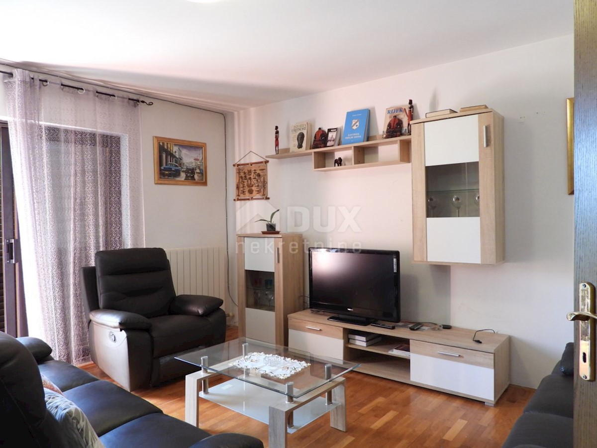 VIŠKOVO, MARČELJI - stanovanje - etaža 150m2, DB+4S, 1. nadstropje + okolica 300m2