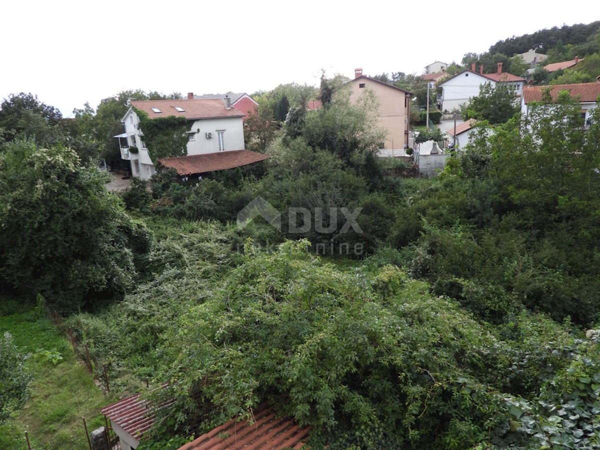 VIŠKOVO, MARČELJI - stanovanje - etaža 150m2, DB+4S, 1. nadstropje + okolica 300m2