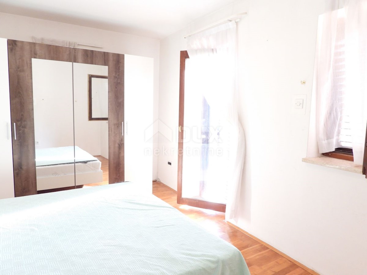 VIŠKOVO, MARČELJI - stanovanje - etaža 150m2, DB+4S, 1. nadstropje + okolica 300m2