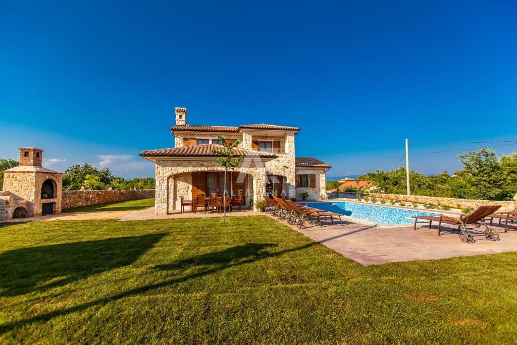 New detached stone house with a pool in the vicinity of the town of Krk - ID 579