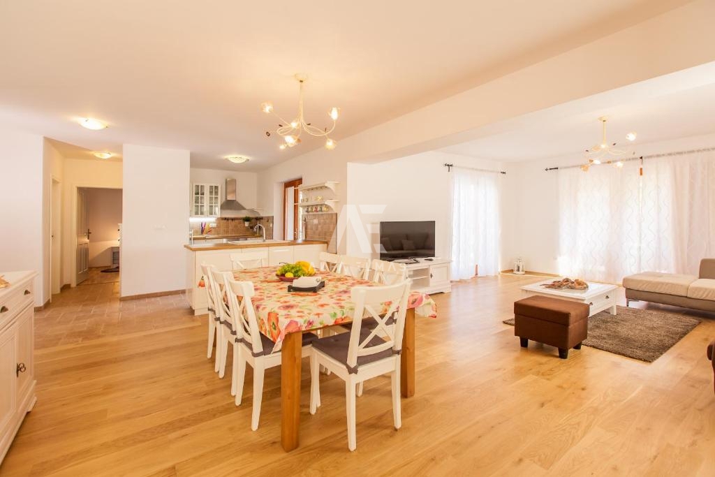 New detached stone house with a pool in the vicinity of the town of Krk - ID 579