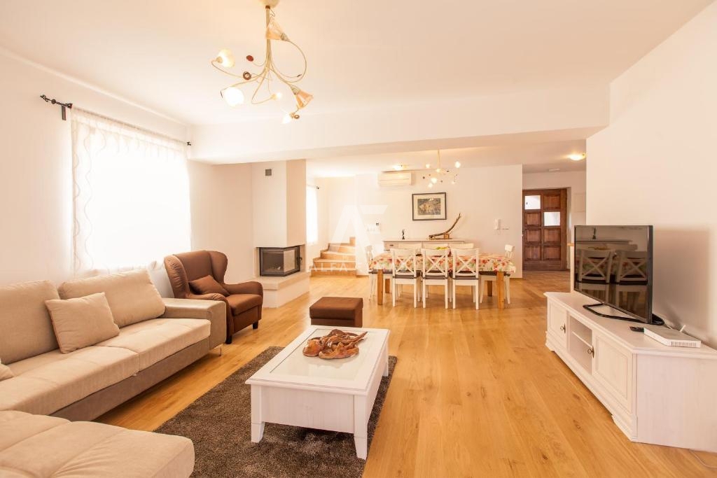 New detached stone house with a pool in the vicinity of the town of Krk - ID 579