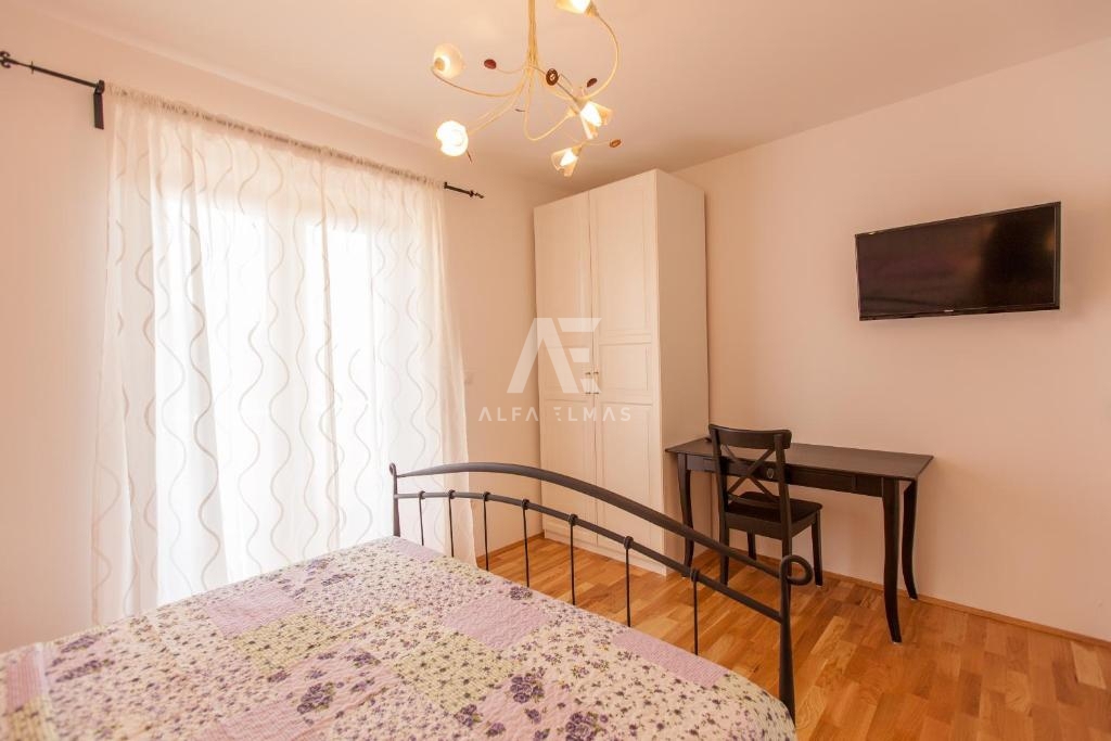 New detached stone house with a pool in the vicinity of the town of Krk - ID 579