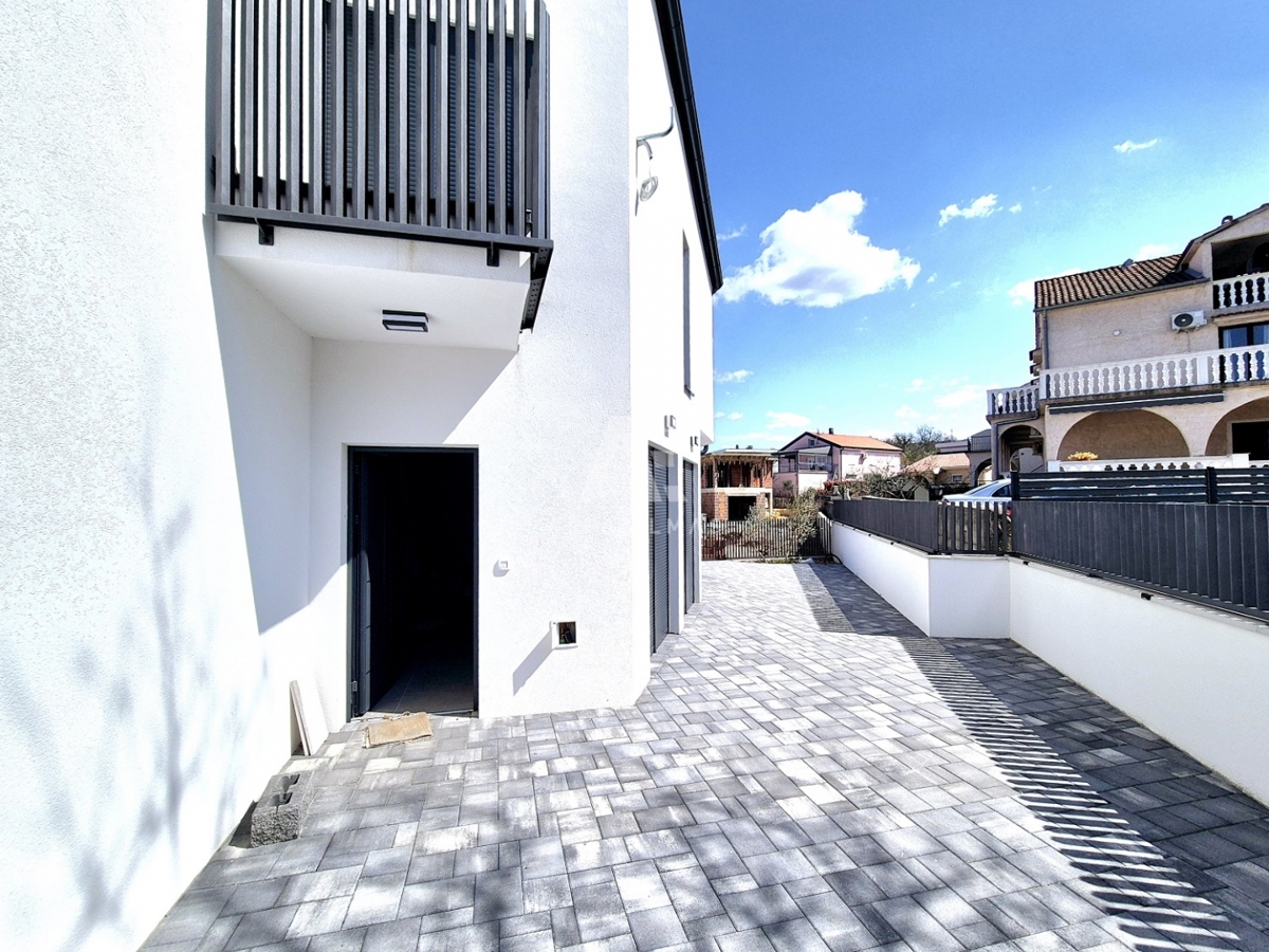 Semi-detached house with a jacuzzi and sea view in Malinska - ID 590