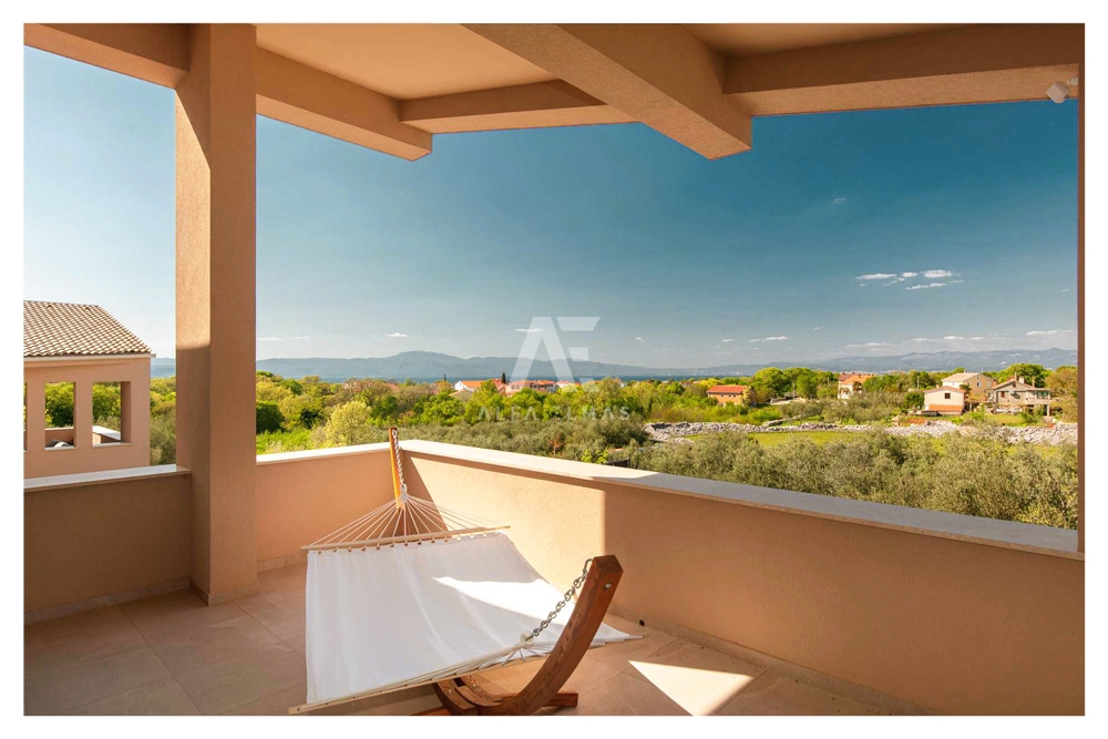 Malinska, mediteranska vila z bazenom! ID 630
