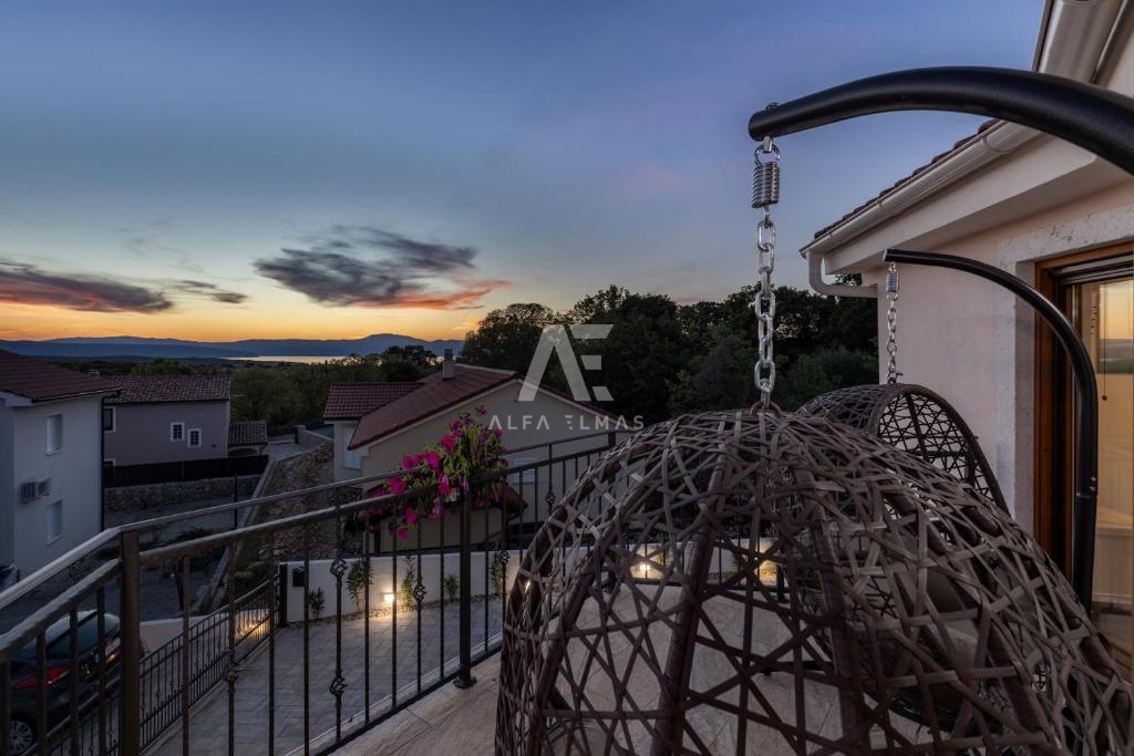 Hiša Malinska, Ekskluzivna mediteranska vila z bazenom ID 461