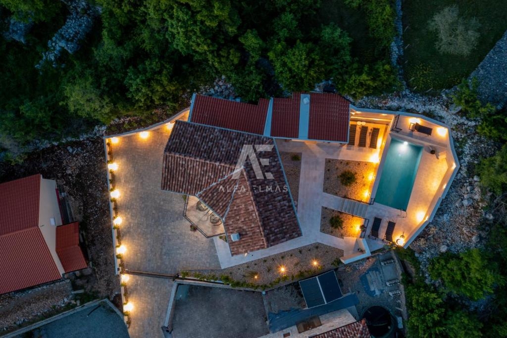 Hiša Malinska, Ekskluzivna mediteranska vila z bazenom ID 461