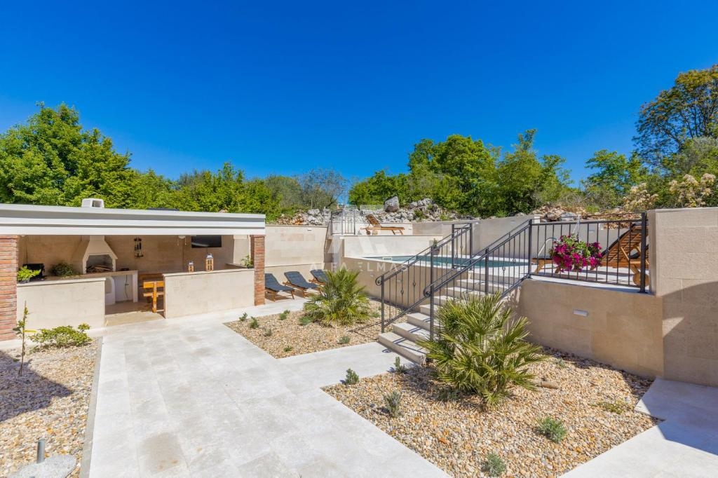 Hiša Malinska, Ekskluzivna mediteranska vila z bazenom ID 461