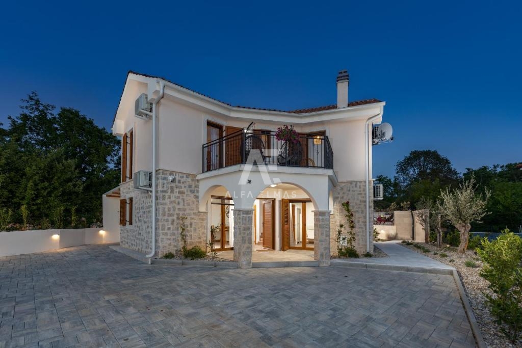 Hiša Malinska, Ekskluzivna mediteranska vila z bazenom ID 461