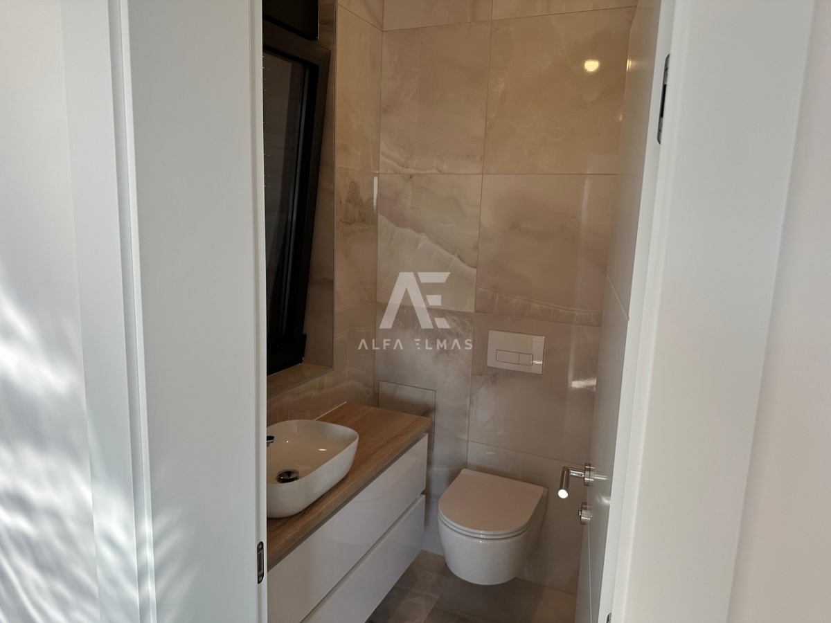 Krk, Mesto, dvoetažni luksuzni apartma s pogledom na morje!! ID 283 