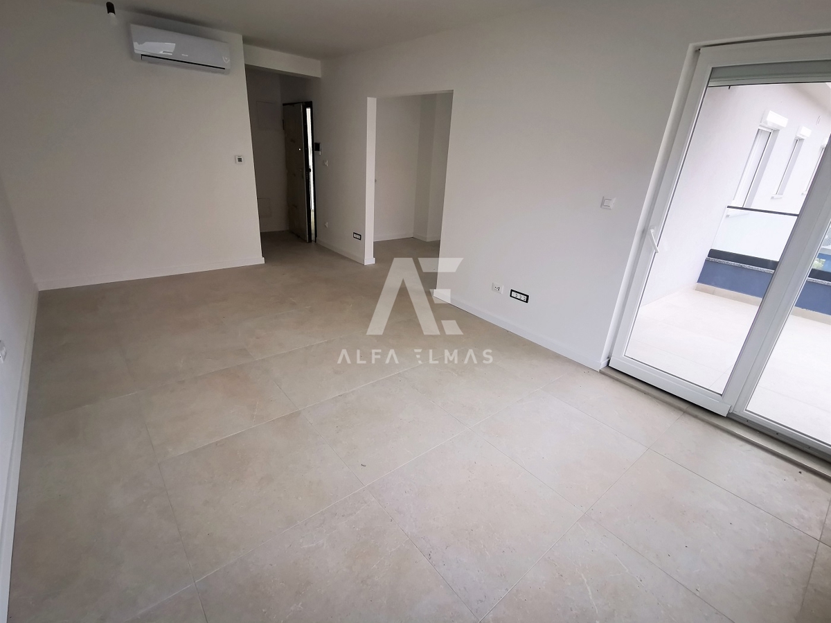 Šilo, apartma v prvem nadstropju, prva vrsta do morja!! ID 351 