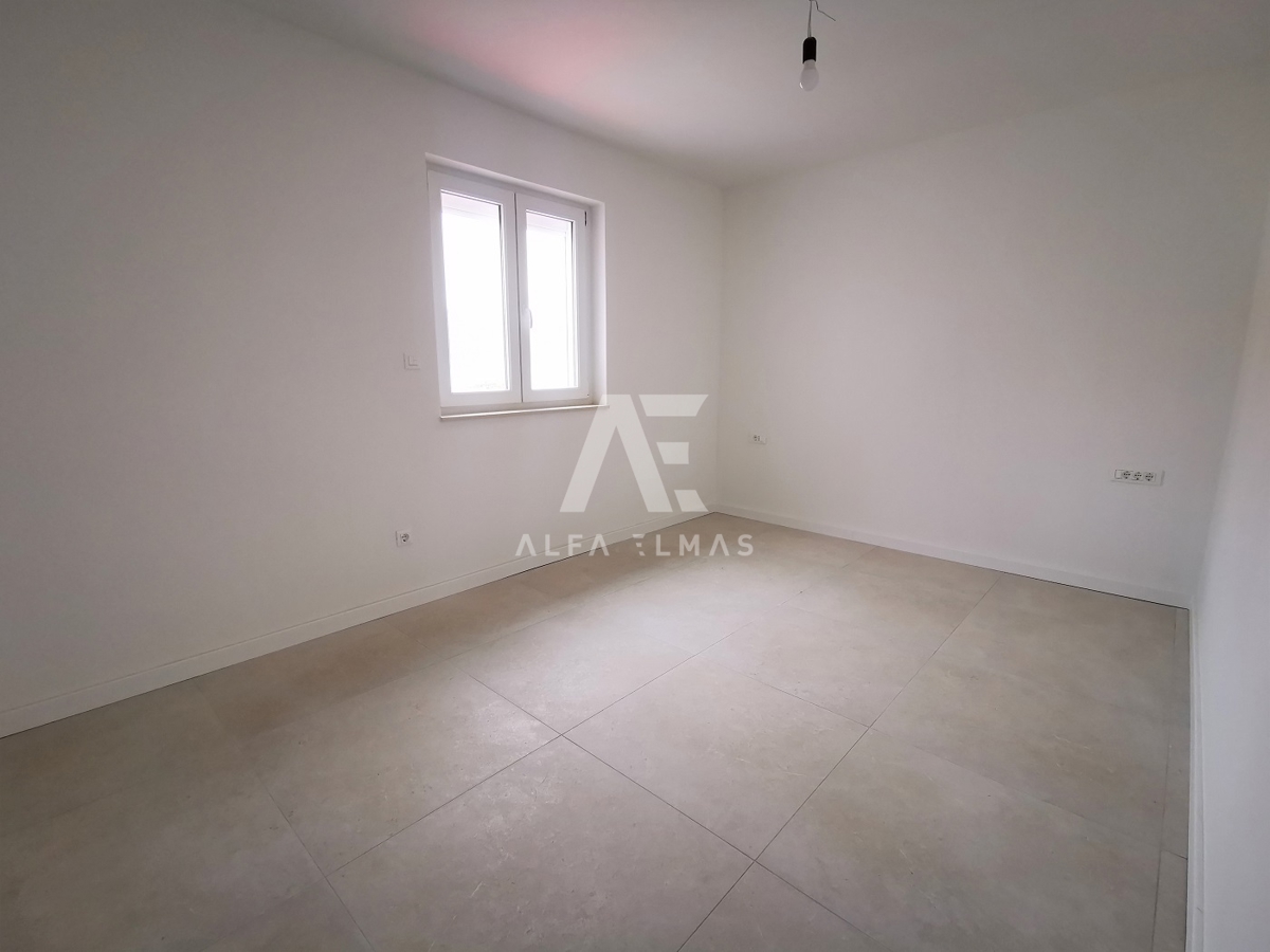Šilo, apartma v prvem nadstropju, prva vrsta do morja!! ID 351 