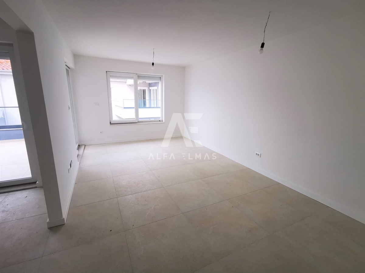 Šilo, apartma v prvem nadstropju, prva vrsta do morja!! ID 351 