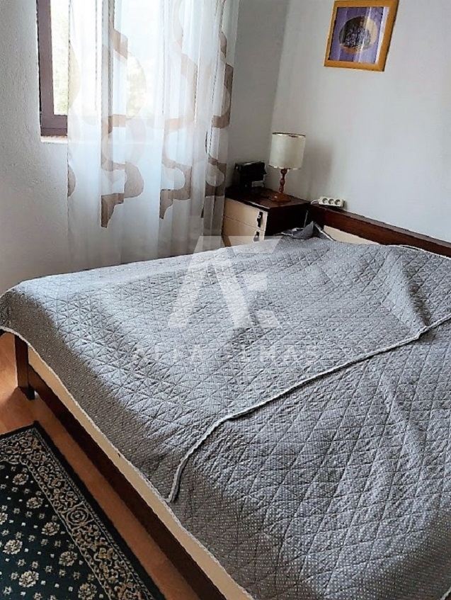 Novi Vinodolski, samostojna hiša primerna za turistično dejavnost!! ID 432