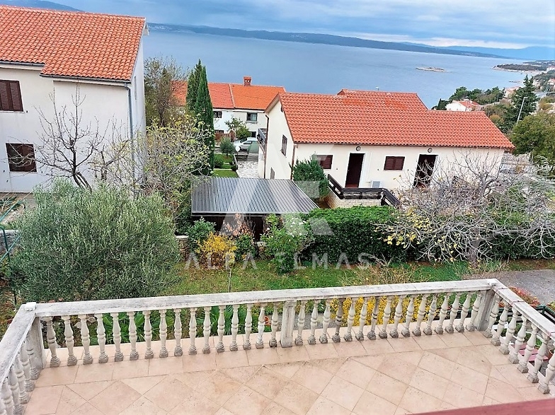 Novi Vinodolski, samostojna hiša primerna za turistično dejavnost!! ID 432