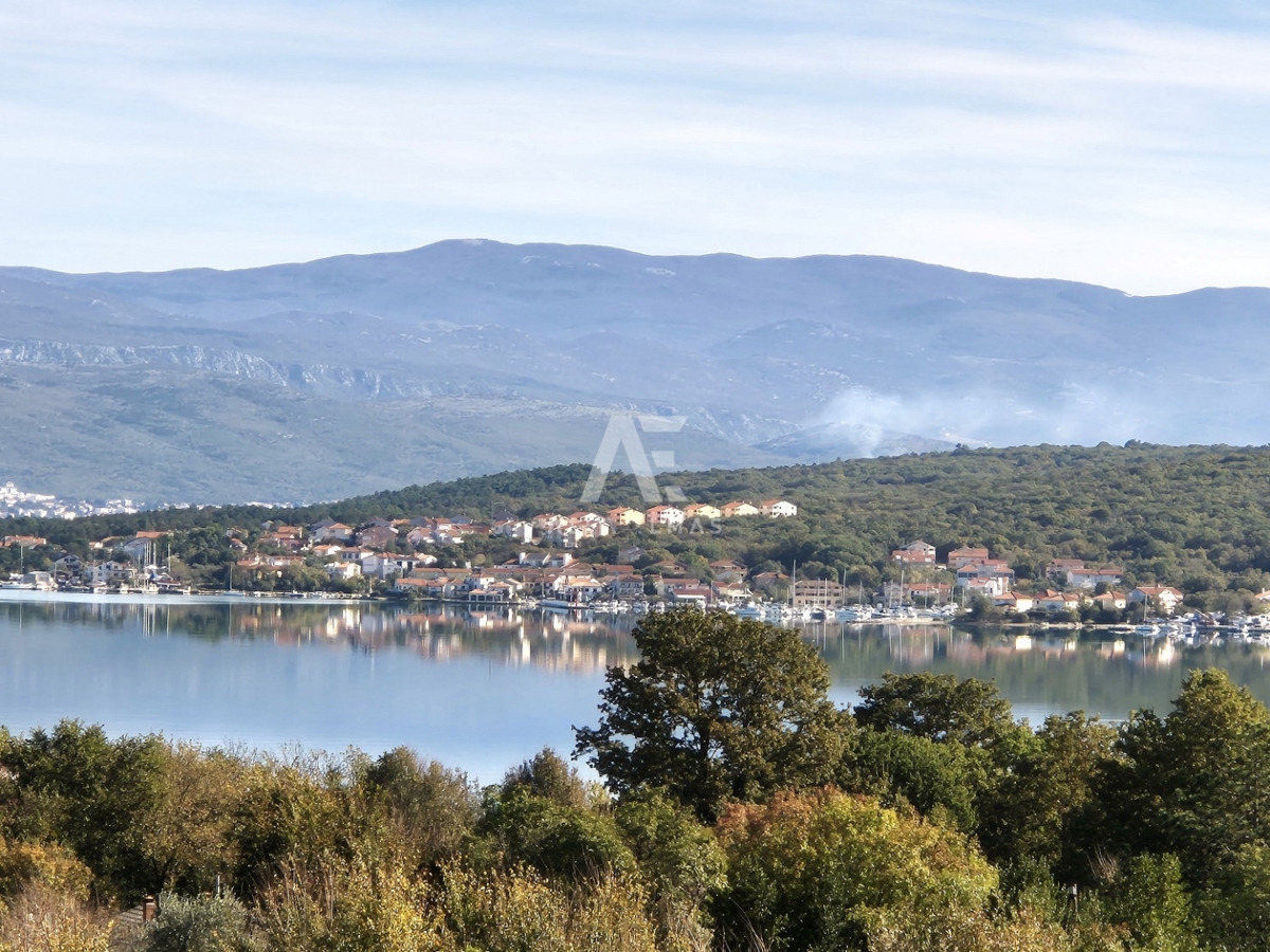 Čižići, prodamo stanovanje v drugem nadstropju! Pogled na morje! ID 552