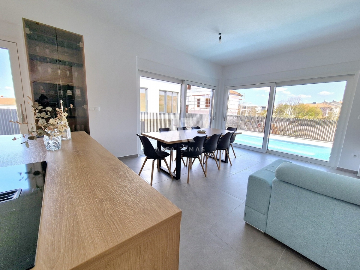 Semi-detached house with a pool and sea view in Malinska - ID 589
