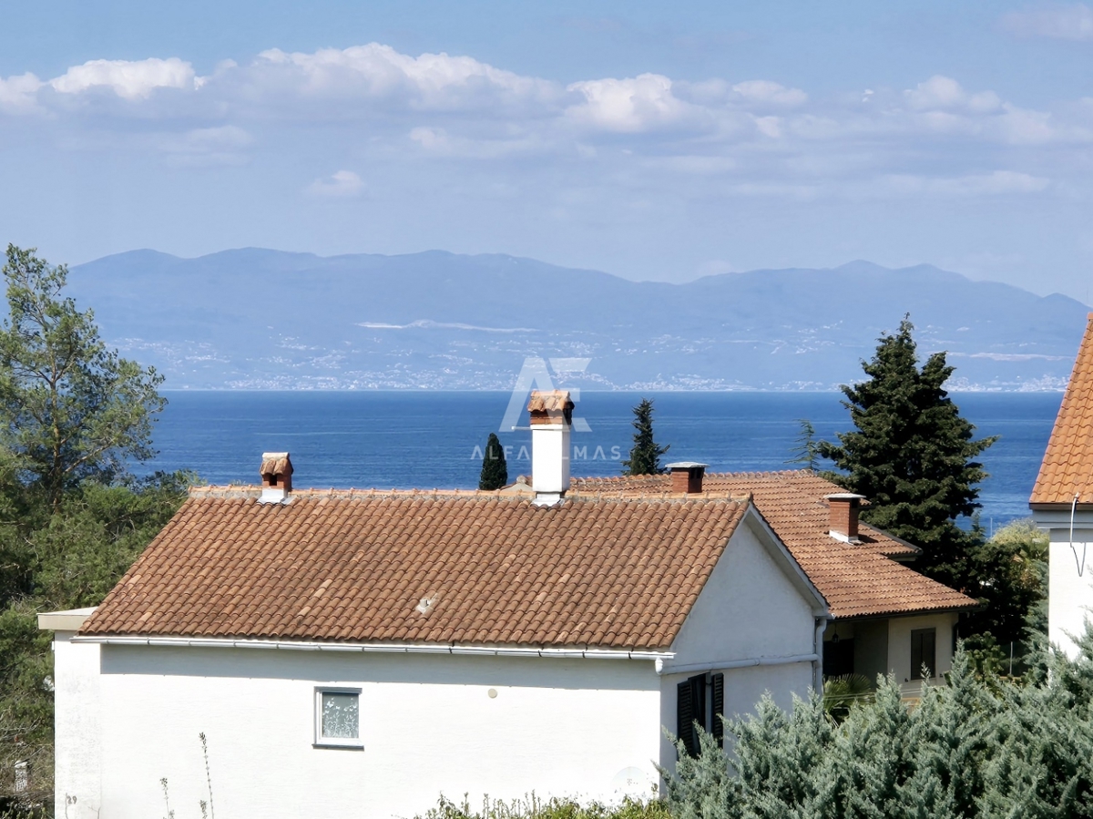 Semi-detached house with a pool and sea view in Malinska - ID 589