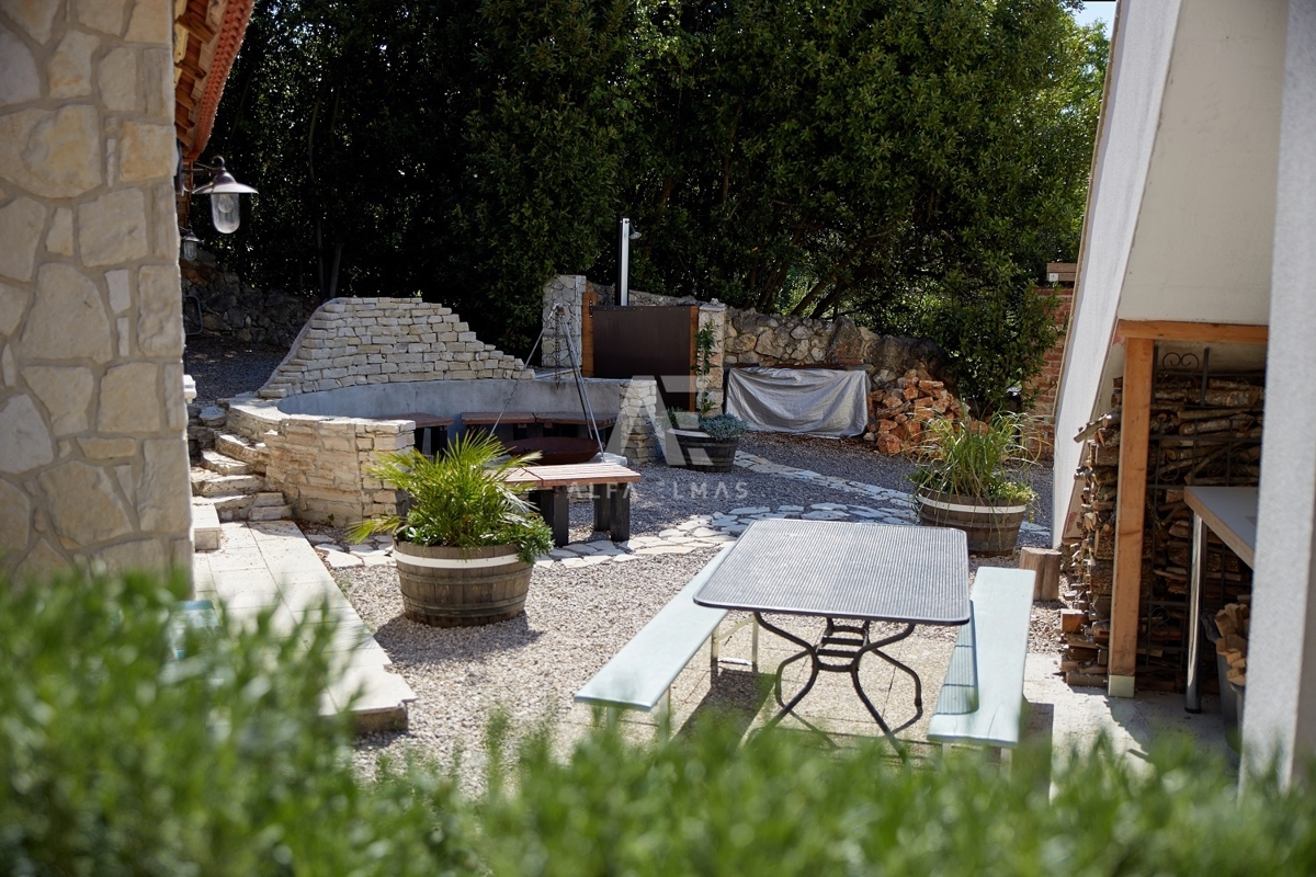Malinska, apartma z impresivnim pogledom na morje! ID 632