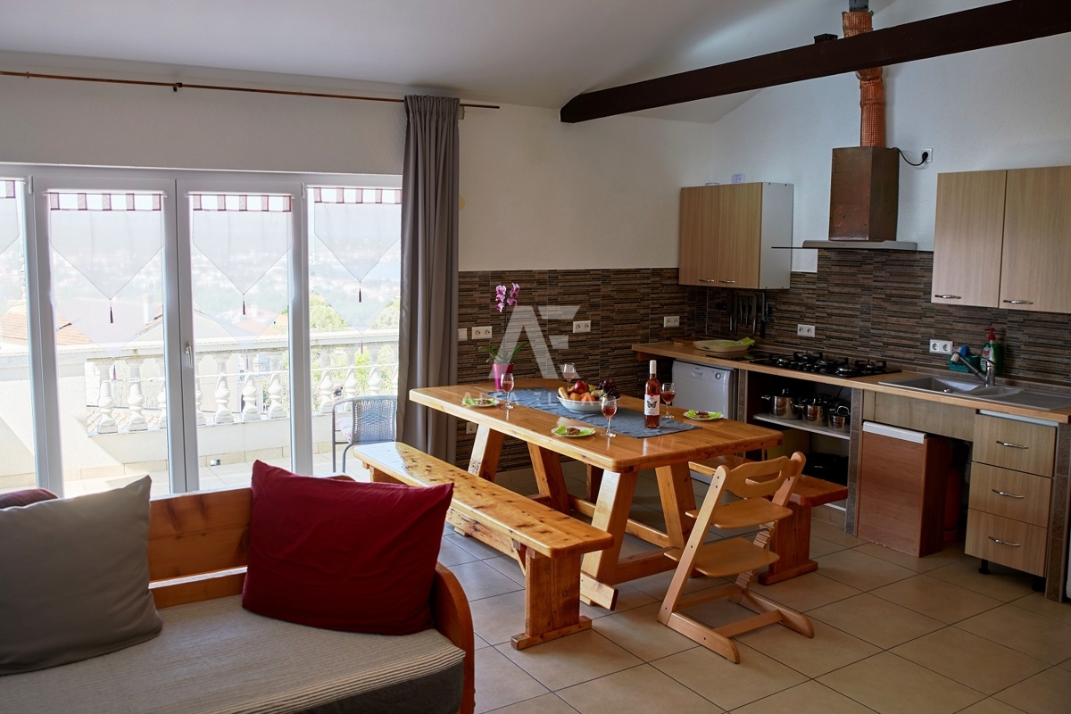 Malinska, apartma z impresivnim pogledom na morje! ID 632