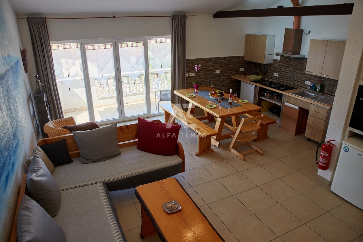 Malinska, apartma z impresivnim pogledom na morje! ID 632
