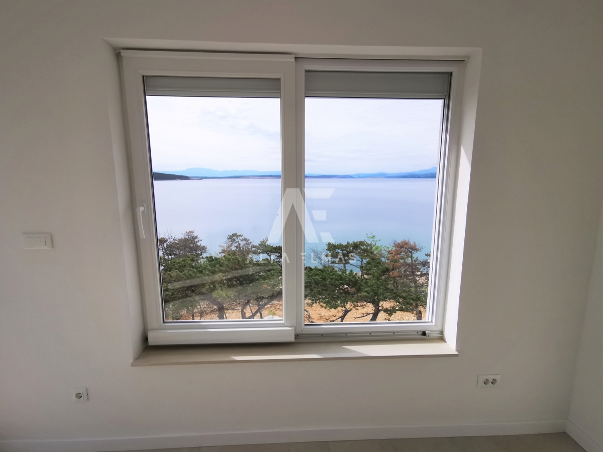 Šilo, apartma v prvem nadstropju, prva vrsta do morja!! ID 350 