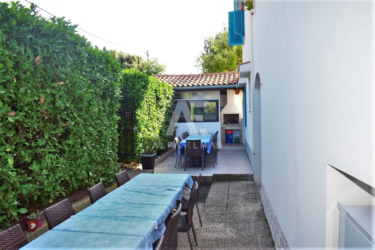 Krk, okolica, apartmajska hiša s pogledom na morje!! ID 355