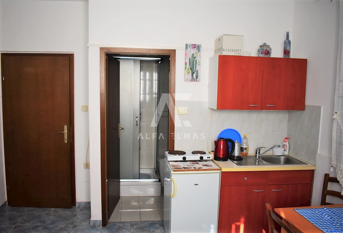 Krk, okolica, apartmajska hiša s pogledom na morje!! ID 355