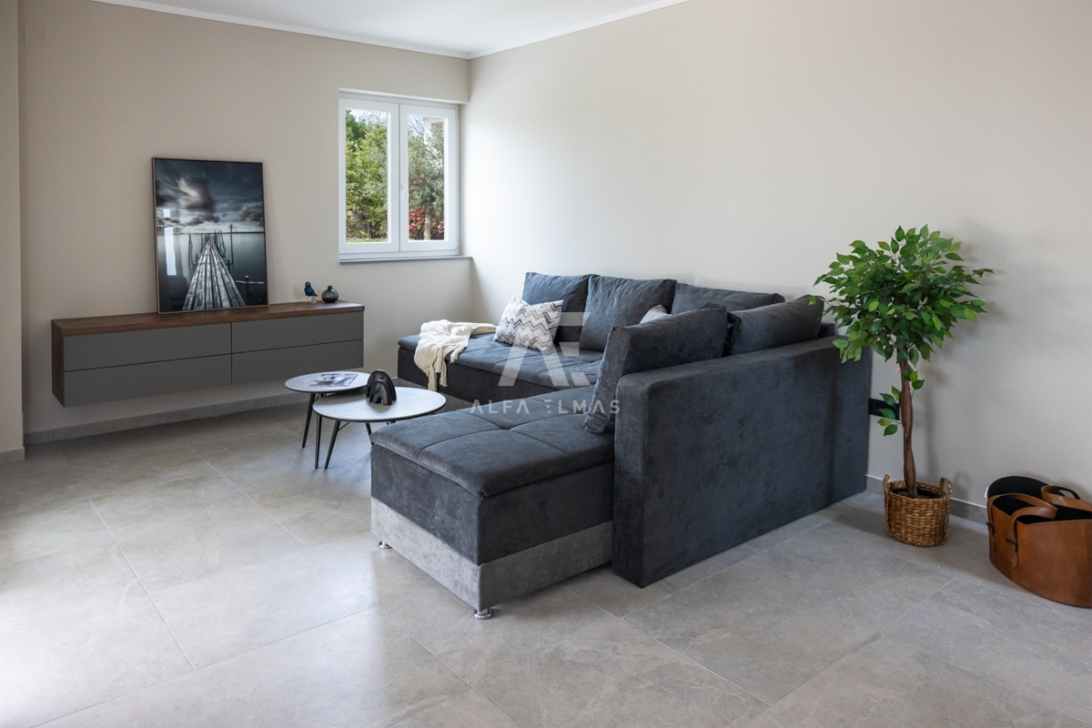 Vrbnik, okolica, rustikalna vila z bazenom na mirni lokaciji!!ID 385