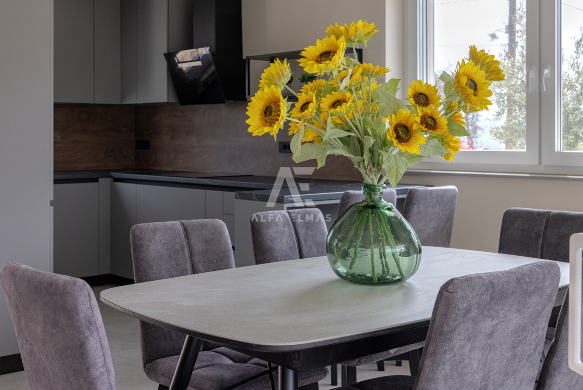 Vrbnik, okolica, rustikalna vila z bazenom na mirni lokaciji!!ID 385