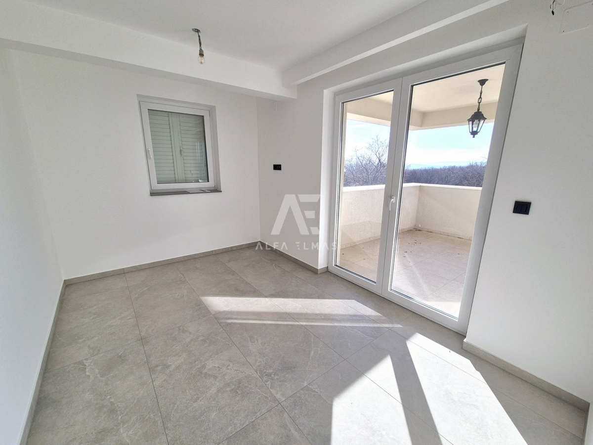 Vrbnik, okolica, rustikalna vila z bazenom na mirni lokaciji!!ID 385