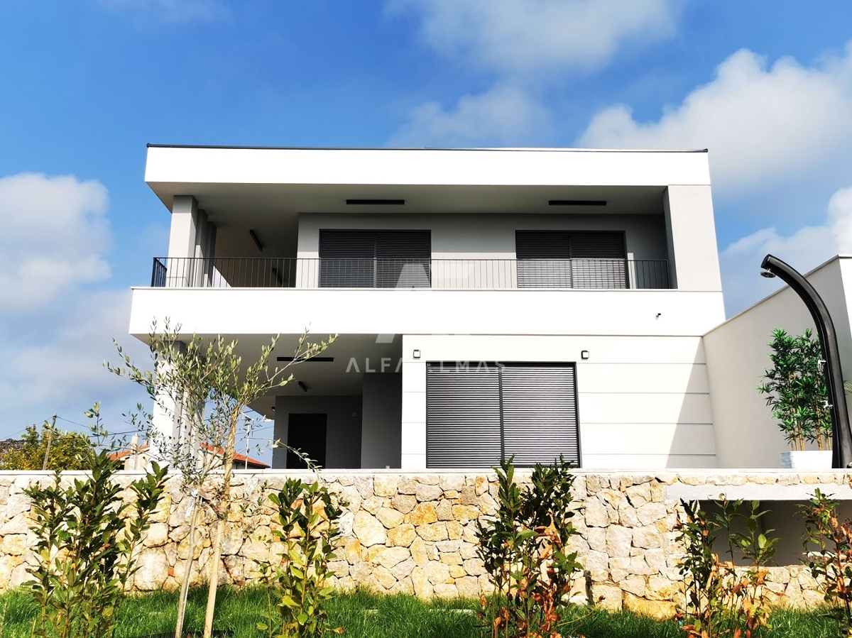 Linardići, impozantna vila moderne arhitekture z bazenom na mirni lokaciji!! ID 479