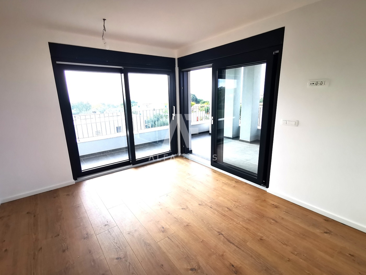 Linardići, impozantna vila moderne arhitekture z bazenom na mirni lokaciji!! ID 479