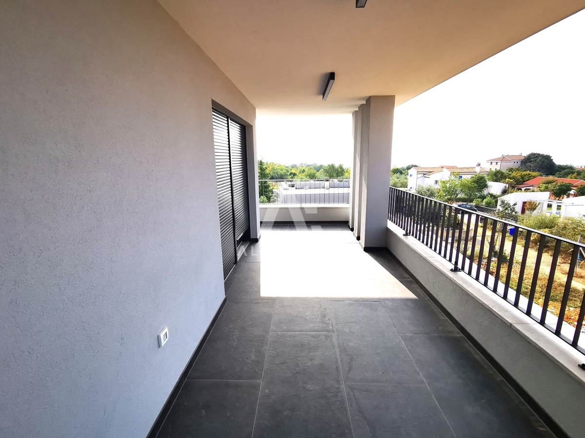 Linardići, impozantna vila moderne arhitekture z bazenom na mirni lokaciji!! ID 479