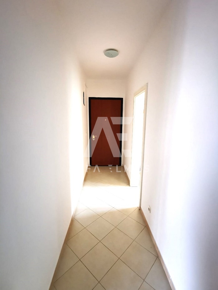 Malinska, apartma v pritličju in  okučnicom     200 m od morja!! ID 485