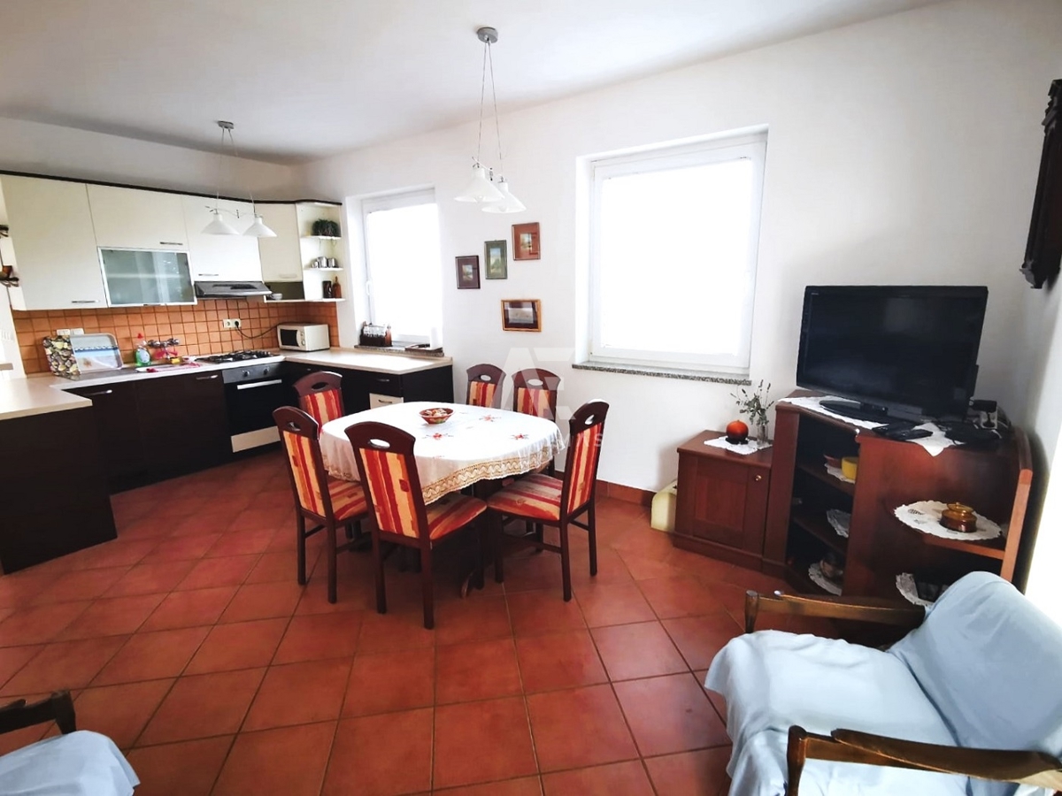 Malinska, okolica, očarljiva samostojna hiša na mirni lokaciji!! ID 530